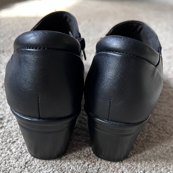 🍂Ultimate Comfort By Clark’s Zip Side Bootie Heel - Picture 5 of 12